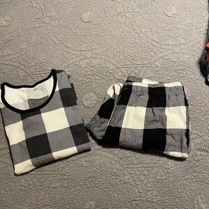 Old Navy Black and White PJ set